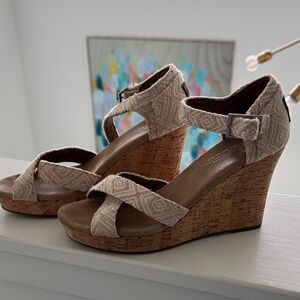 Toms Cream Wedge Sandals